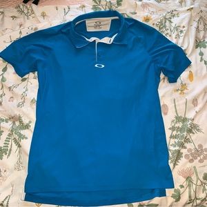 Mens Oakley blue top
